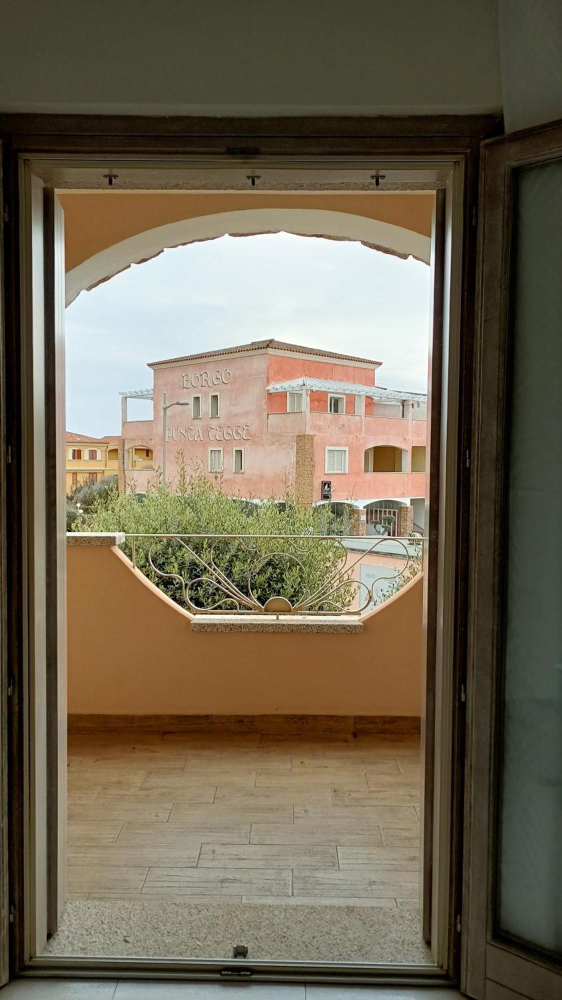 Appartamento Vista Mare Punta Tegge La Maddalena  Exterior foto