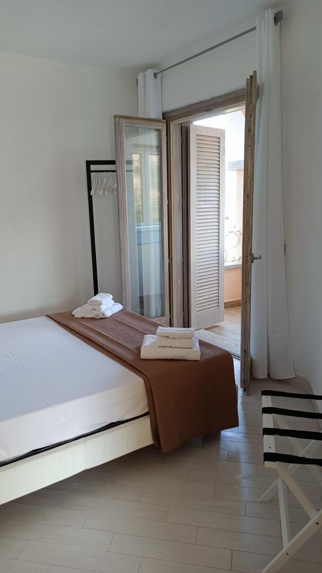 Appartamento Vista Mare Punta Tegge La Maddalena  Exterior foto